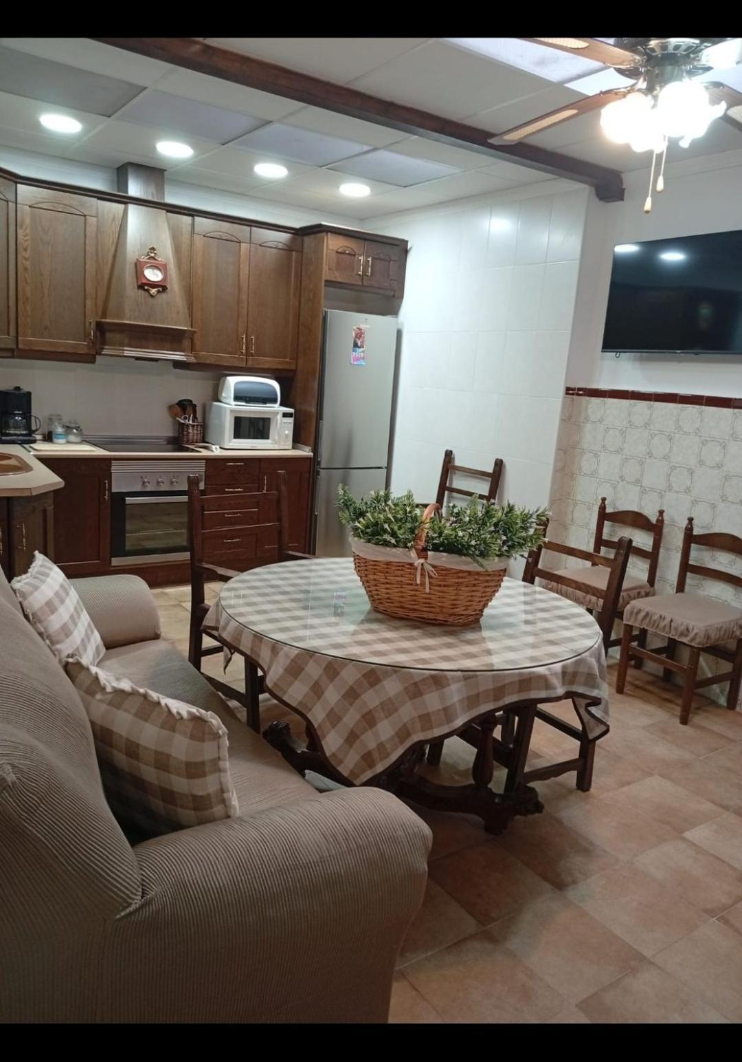 Сasa de vacaciones En San Carlos Del Valle- Dona Gumersinda San Carlos del Valle