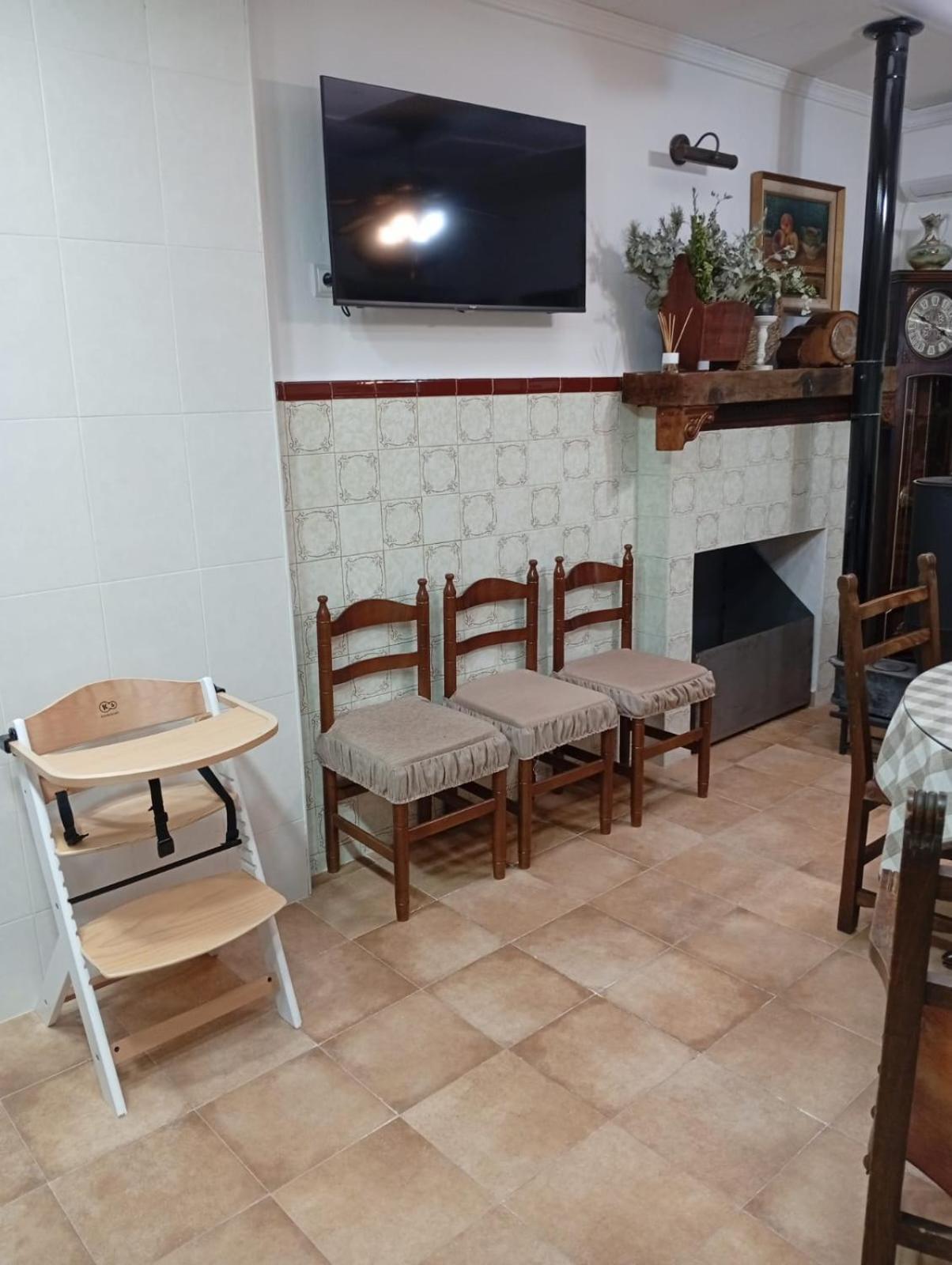 En San Carlos Del Valle- Dona Gumersinda Сasa de vacaciones San Carlos del Valle