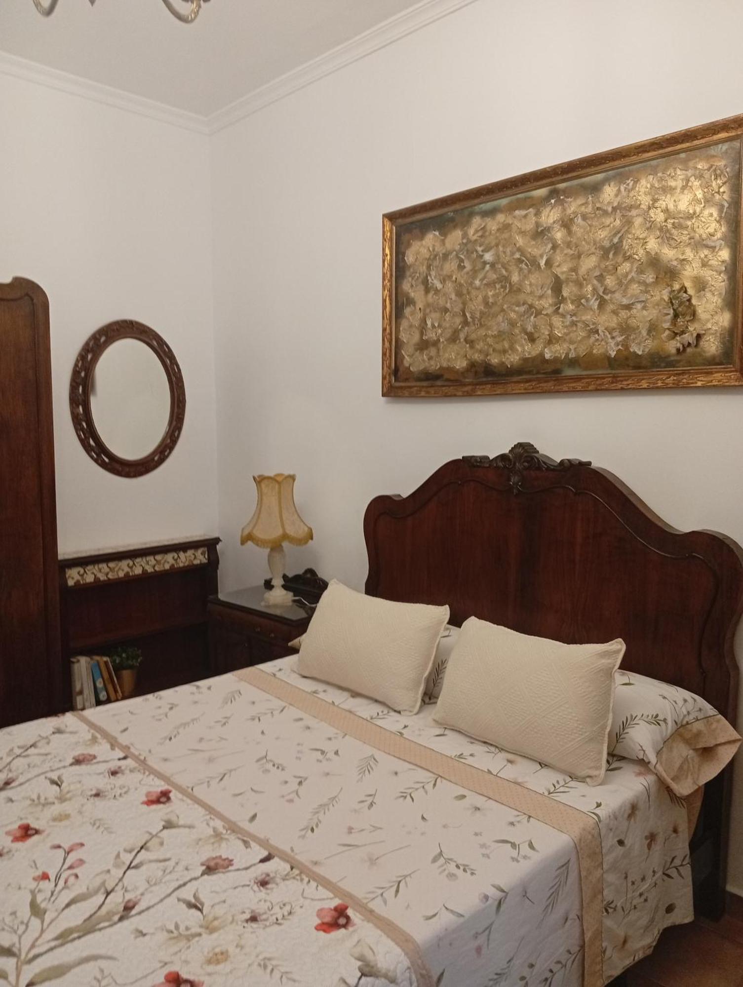 En San Carlos Del Valle- Dona Gumersinda Ferienhaus *